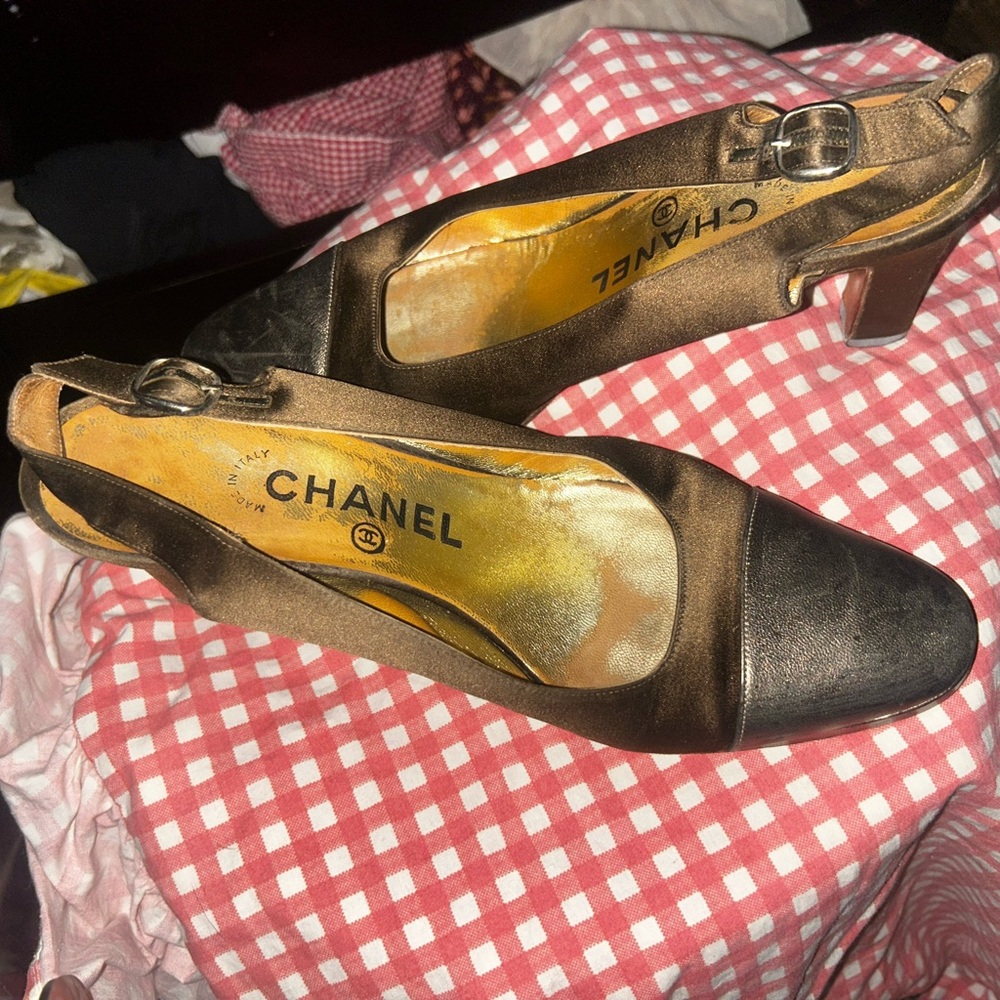 CHANEL Brown Heels Classic Style